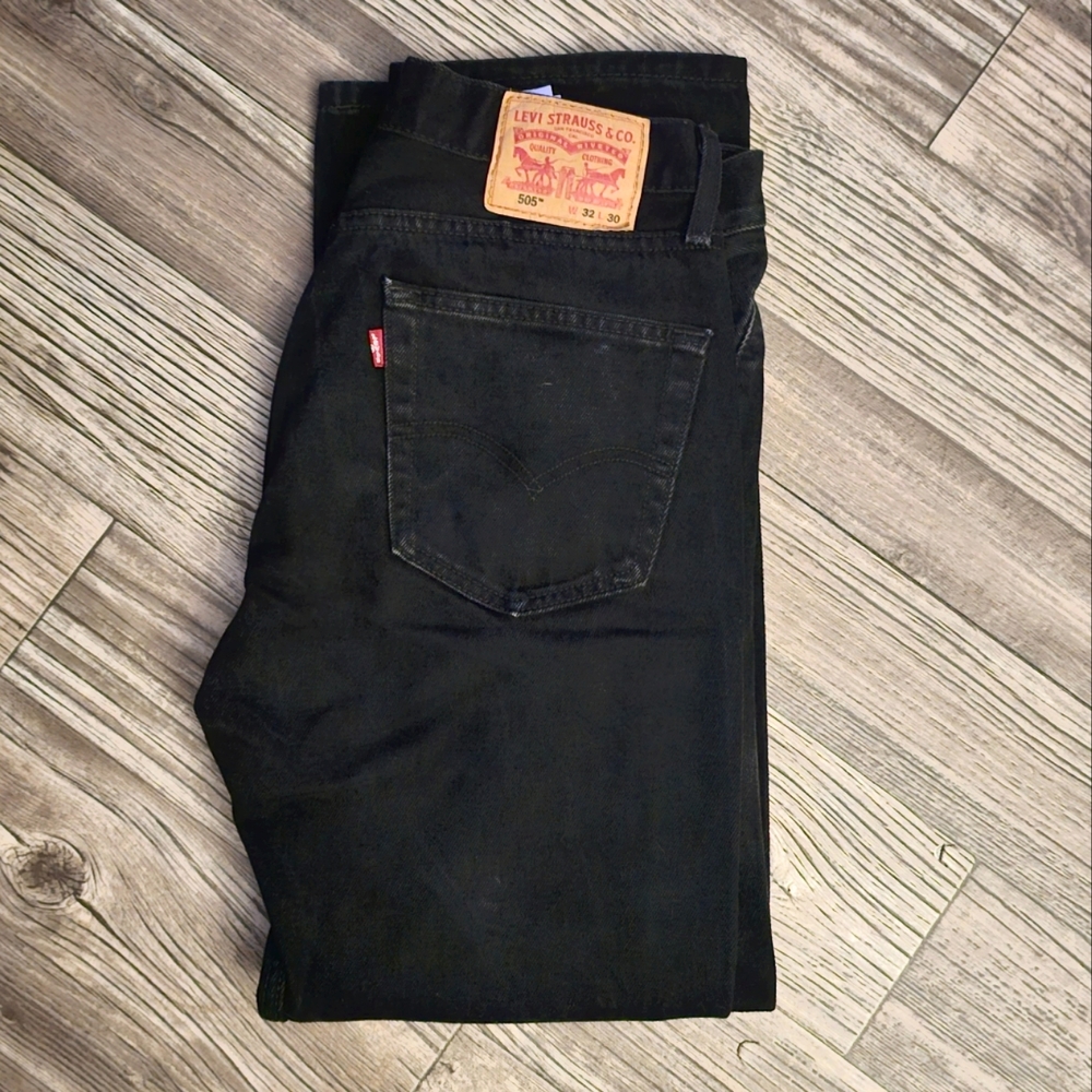 Levi's 505 Black Pants